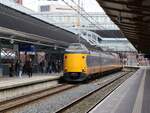 NS ICM-IV Tribzug 4249 und 4248 Gleis 6 Bahnhof Amersfoort centraal 12-03-2026.


NS ICM-IV treinstel 4249 en 4248 spoor 6 station Amersfoort centraal 12-03-2026.