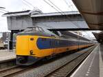 NS ICM-IV Triebzug 4249 und 4248 Gleis 6 Bahnhof Amersfoort centraal  12-03-2026.