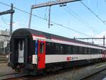 SBB Bpm D-Zugwagen 2. Klasse mit Nummer 61 85 20-90 295-7 in �BB NightJet 402 von Z�rich Hbf nach Amsterdam Centraal Station. Gleis 5 Utrecht Centraal Station, Niederlande 05-08-2025.


SBB Bpm D-trein rijtuig 2e klasse met nummer 61 85 20-90 295- ...