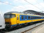 Bpmbdzf7 Steuerwagen Baurt ICR mit Nummer 61 84 82- 70 017-5 Gleis 15 Amsterdam Centraal Station 24-06-2015.