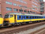 Bpmbdzf 7 nummer 61 84 82-70 012-6 2. klasse ICR Intercitywagen. Ex- BKD 50 84 82-70 941-9 Baujahr 1981. Gleis 9 Bahnhof Amersfoort Centraal, Niederlande 12-03-2026.


Bpmbdzf 7 nummer 61 84 82-70 012-6 2e klasse ICR rijtuig zonder stuurstandfunct ...