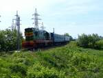 UZ Dieselokomotive ChME3 3311 met Nahverkehrszug von Lviv nach Rava Ruska.