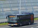 Setra S 315 NF Partybus der Firma Tourgo Baujahr 1997. Autobahn A4 bei Leiden 02-04-2017.

Setra S 315 NF partybus van Tourgo bouwjaar 1997. Rijksweg A4. Leiden 02-04-2017.