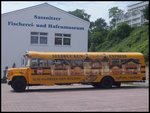 Chevrolet als Seebr�ckenexpress im Stadthafen Sassnitz.