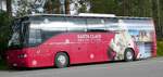 Volvo 9700 des Busunternehmens  NIEMELÄ  gesehen im Weihnachtsmanndorf Rovanjemi im August 2017