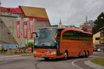 Mercedes Travego von UBBEN Reisen aus der BRD im Mai 2018 in Krems.