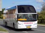Neoplan Cityliner von Silkebus aus Dänemark in Sassnitz.