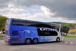 Neoplan Skyliner von KATTNER Reisen aus Haag in Niedersterreich am 21.August 2014 in Krems gesehen.