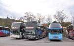 4 mal Tieber in Krems am 20.9.2014.Rechts ein Setra 516 HDH,dann ein Neoplan Cityliner und 2 Van Hool`s.