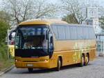 Neoplan Tourliner von Schießer aus Deutschland im Stadthafen Sassnitz.