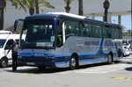 MB von ALSA wartet auf ankommende Flugg�ste am Airport Palma / Mallorca im Juni 2016 