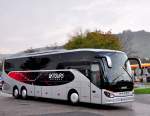 Setra 516 HD von der LK Tours aus Frankreich am 9.9.2014 in Krems.