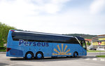 Luxusliner Setra 516 HDH von Perseus Reisen aus der BRD in Krems gesehen.