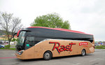 Setra 515 HD von Rast Reisen aus der BRD in Krems gesehen.