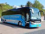 Setra 517 HD von Aakirkeby Turist- og Selskabskrsel aus Dnemark im Stadthafen Sassnitz.