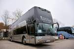 Van Hool TX von WIESINGER Reisen aus Obersterreich 2017 in Krems gesehen.