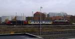 Aarhus am 29.10.2010...DSB Museumstog MY 1159 ein schwedischer  Mätvagn  und der Kultklassiker schlechthin die MX 1001 als Messzug abgestellt im Einfahrtbereich des Aarhuser Bahnhofes.