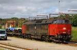 D(S)B MZ 1456 vor Drehgestell-Transportwagen, abgestellt vor der CFL-Cargo Werkstatt Pattburg /Padborg 26.07.2022 