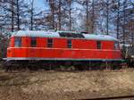 LJ M 32  Marcipanbrød  gebaut 1952 bei Frichs in Aarhus, ausgestattet mit zwei 3-Zylindermotoren mit zusammen 750 PS,BauNr.470,A1A-A1A,69t ist seit 1971 in orange lackiert und wurde 2008 an