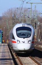 ICE-TD 605 005(Tz 5505)  Ostseebad Heringsdorf  verlässt hier Schleswig als ICE 381 nach Berlin Ostbahnhof.