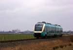 Arriva AR 05(9586 001 1005-9/002 1005-7)auf dem Weg nach Tønder/Esbjerg verlässt hier Niebüll(im Hintergrund zu sehen das  Grenz  Krankenhaus Niebüll).