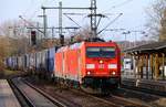 SC/DBS 185 333-9 und 335-4 rauschen hier mit dem langen Samskip/Norfolk/VanDieren Intermodal KLV durch Schleswig.