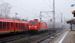 DBS/RSC 0185 323-0 mit dem KT 40003 und gut 180min plus rumpelt hier durch Schleswig.