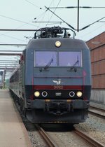 Es hat Einfahrt in den Grenzbahnhf Padborg/DK der CN 1273 mit der (Dauer)Zuglok DSB Litra EA 3022  Søren Frich .