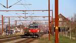 Jungfern- und Schulungsfahrt....DSB Litra EB 3227 kurz vor der ersten Fahrt alleine nach Deutschland genauer nach Flensburg und Flensburg-Weiche kurz vor der Ausfahrt aus dem Bhf Pattburg/DK.