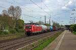 Unmittelbar sdlich des Bahnhofs Hilden treffen sich die aus Richtung Kln kommende Gterzugstrecke in Richtung Ruhrgebiet und die S-Bahn-Strecke Solingen-Dsseldorf und verlaufen bis Dsseldorf-Eller