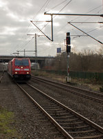 146 282 hat auf dem Weg vom Köln/Bonner Flughafen nach Minden den zweiten Flughafenbahnhof der Reise fast erreicht.