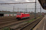 152 026 fährt in die Abstellgruppe des Bahnhofs Wanne-Eickel ein.