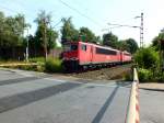 155 017 am 16.7.13 am Bahnbergang in Bottrop-Sd.