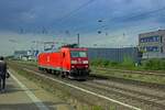 Als Leerfahrt durchfuhr 185 022 am Nachmittag des 13.04.22 den Bahnhof Hilden in Richtung Sden.