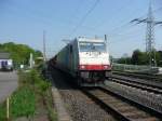 185 636 (91 80 6185 636-8 D-Rpool) von Railpool durchfhrt den Bahnhof Ratingen-Lintorf.