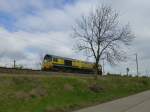 66 02 der Rail4Captrain am Morgen des 16.4.14 zwischen Erfurt Ost und dem Güterbahnhof.