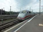 401 006 fhrt am 3.8.13 aus Stuttgart Hauptbahnhof aus.