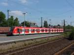 422 050 erreicht am 20.08.2011 den Gelsenkirchener Hauptbahnhof.