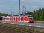 422 072 verlsst den Gelsenkirchener Hauptbahnhof.