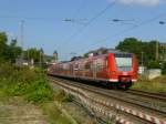 RB48 mit 425 054 und 425 XXX hat schon Richtung Köln umgeschildert und erreicht gleich den Endbahnhof W-Hbf, 9.9.15