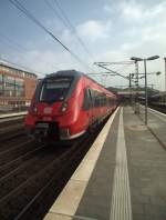 Als RE7 nach Dessau verlässt 442 326 am 6.3.14 den Berliner Ostbahnhof.