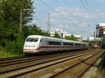 ICE  Dessau  an der Wolkenburg kurz vor der Einfahrt im Wuppertaler Hbf.