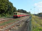 185 158 fhrt am 2.10.13 am Ende eines Vollzuges der Wuhlheide entgegen.