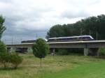 Eine Doppeltraktion NWB-Lints auf der Hammer Rheinbrcke.