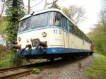 Am 28.04.2012 steht VT57 der Vulkaneifelbahn (ex. Schsisch-Bhmische-Eisenbahn) an der Haltestelle Brauerei Steffens an der Kasbachtalbahn.