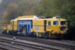 Gleisstopfmaschine P&T UNIMAT 09-475/4S stand am Morgen des 31.10.2015 im Bahnhof Rostock-Bramow.