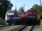 PEG VT643.04 und 232 358 nebeneinander,am 01.Oktober 2011,in der Einsatzstelle Berlin Lichtenberg.