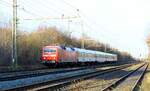 DB Systemtechnik 120 125-0 mit dem ST 99580 von Flensburg nach Neumünster hier bei der Durchfahrt in Jübek festgehalten.