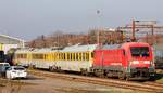 DB Systemtechnik 182 506 mit dem Messzug und der Hector 242.502 abgestellt vor der CFL Werkstatt in Padborg. 17.11.18