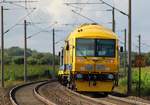 Nachschuss auf den DBV 92455 Linsinger Schienenfräszug der hier den Bü Jübek-Nord passiert hat und Richtung Padborg fährt.